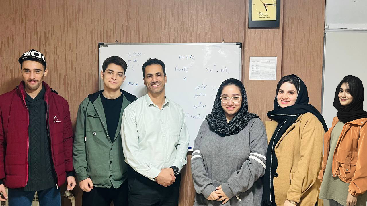 شروع پیش ثبت نام ترم تابستان کلاس های آموزش برنامه نویسی در آمل برای تمامی سنین از 10 سال تا 50 سال